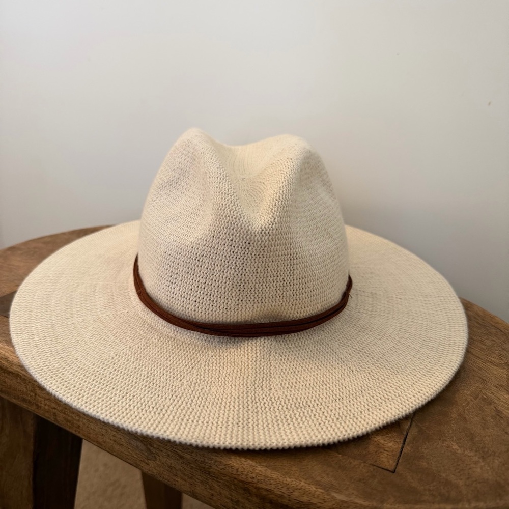 Urban Outfitters Cream Fedora with‎ Brown Band